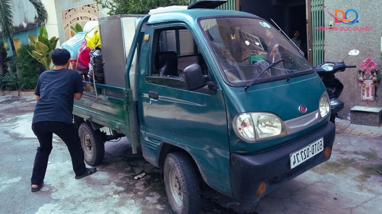 Chuyển văn phòng tại Long Biên? Hãy chọn xe cắt nóc để tiết kiệm tối đa Chuyển văn phòng tại Long Biên? Hãy chọn xe cắt nóc để tiết kiệm tối đa